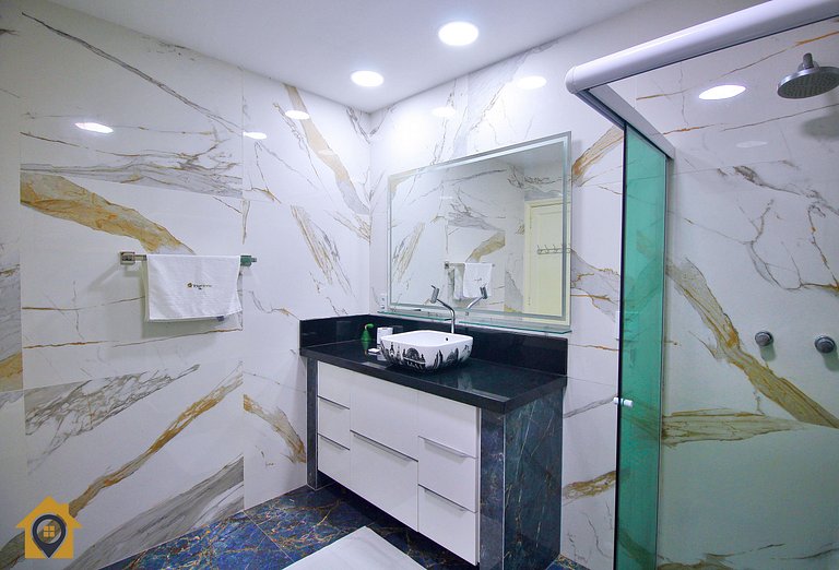 Apartamento Luxuoso no Coração de Copacabana