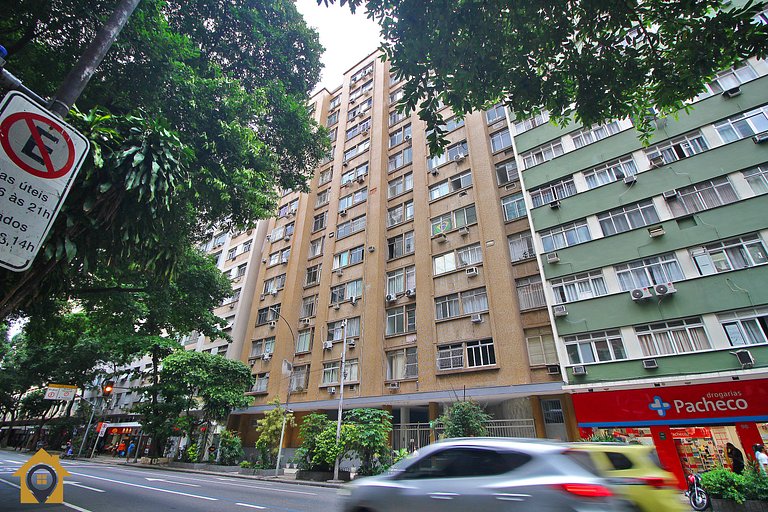 Cobertura com Churrasqueira em Copacabana