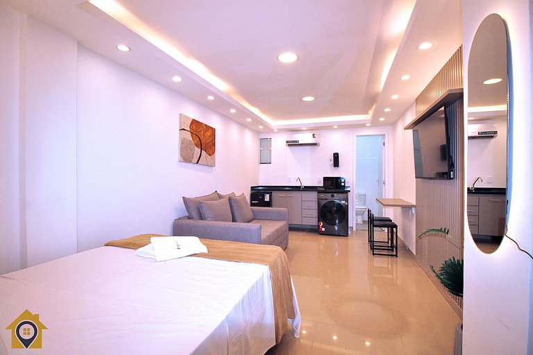 Studio Completo na Quadra da Praia p/ 4 Pessoas