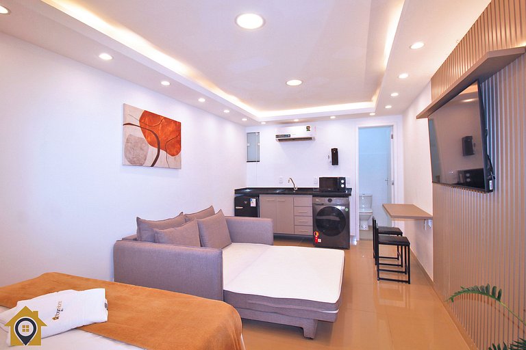 Studio Completo na Quadra da Praia p/ 4 Pessoas
