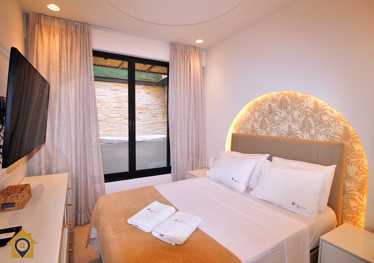 Luxuoso Quarto e Sala com Jacuzzi e Churrasqueira