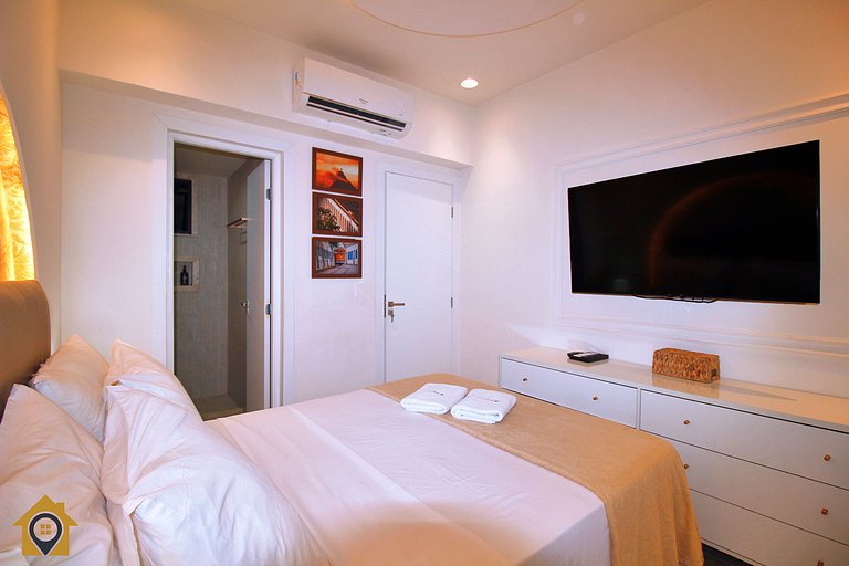 Luxuoso Quarto e Sala com Jacuzzi e Churrasqueira