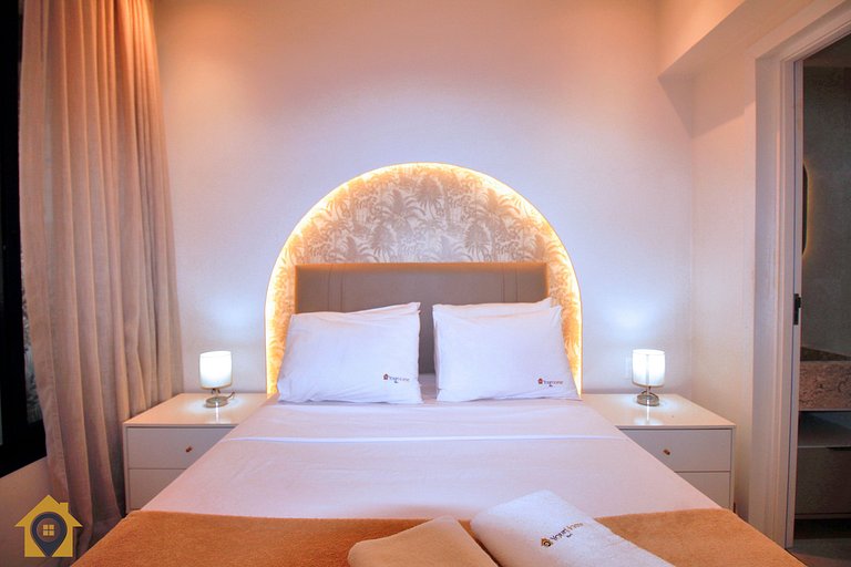 Luxuoso Quarto e Sala com Jacuzzi e Churrasqueira