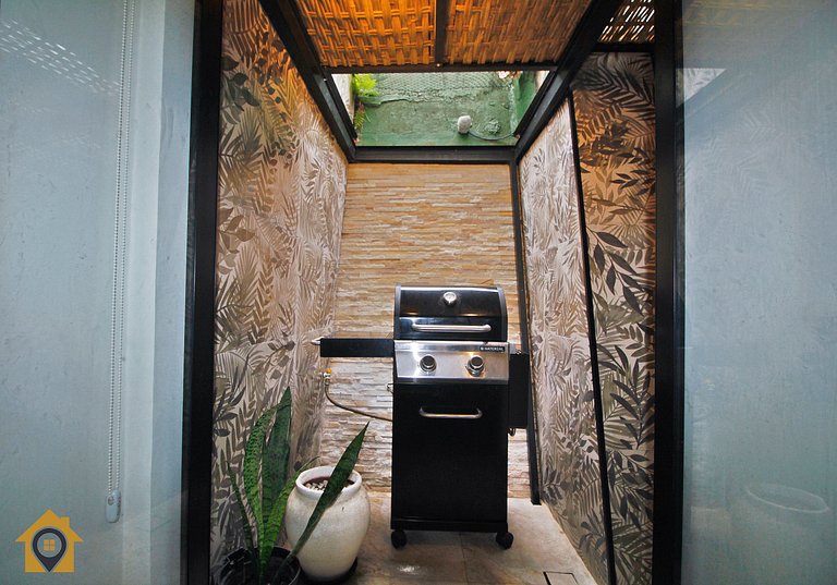 Luxuoso Quarto e Sala com Jacuzzi e Churrasqueira