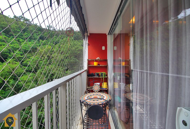 Refúgio Amplo de 2 Qtos com Vista para a Natureza